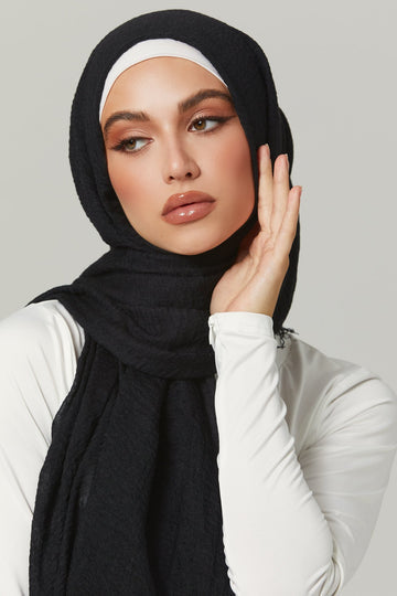 Crinkle Viscose Hijab in Black. Girl styling in Soft & Easy to Care Viscose.
