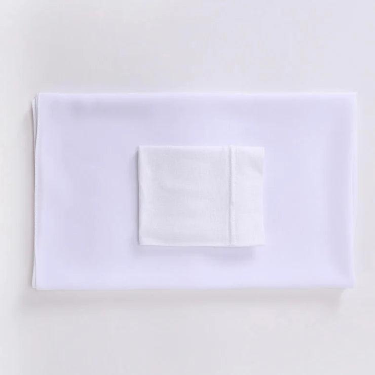 Stylish Georgette Hijab and cap set in white. A refined yet practical look.