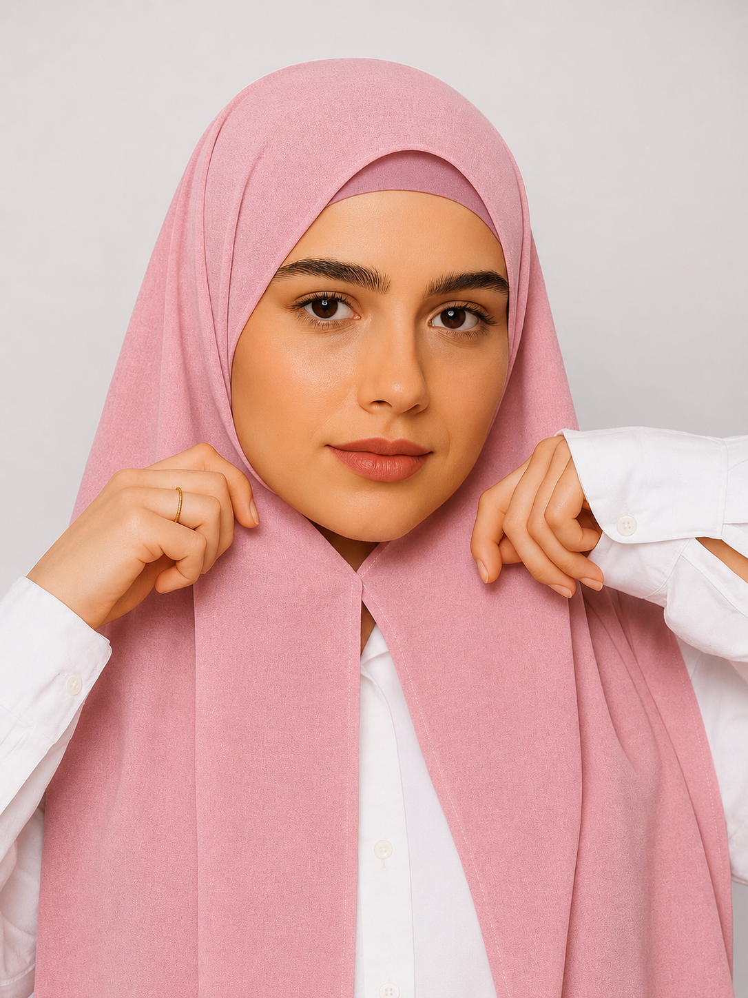 Georgette Instant Hijab With Magnet In Soft Pink