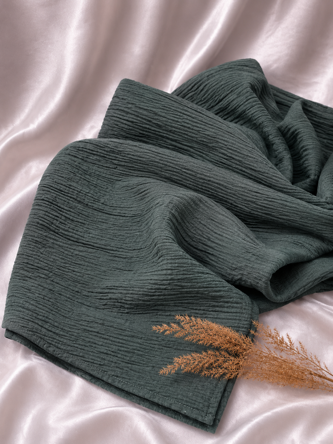 Crinkle Lawn Hijab in Dark Sage