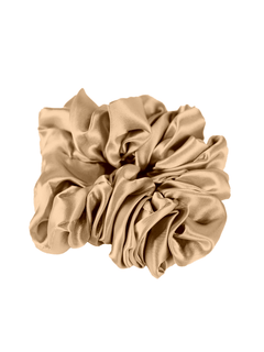 SIlk SCRUNCHIE in Cream.