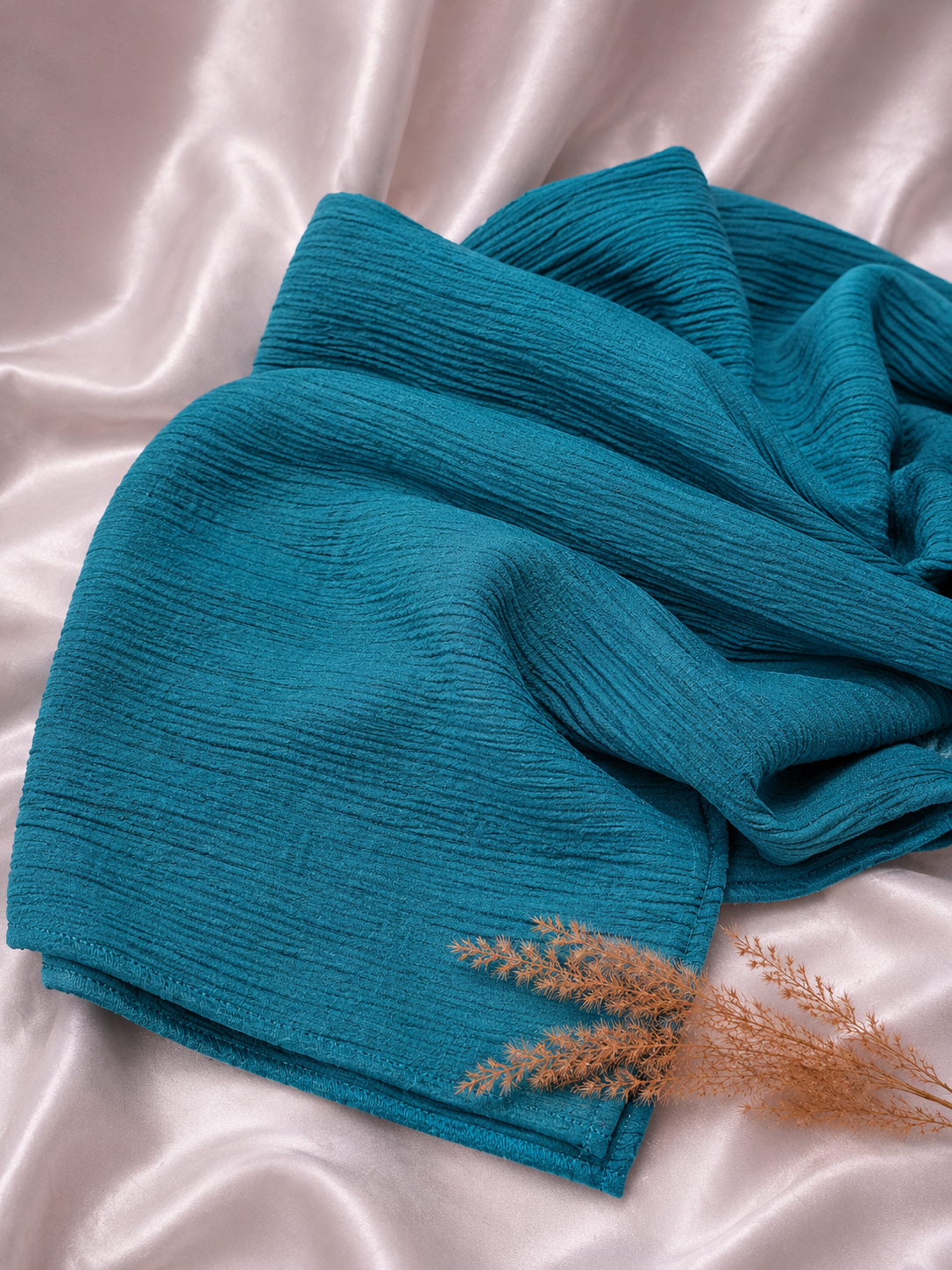 Crinkle Lawn Hijab in Ocean Green