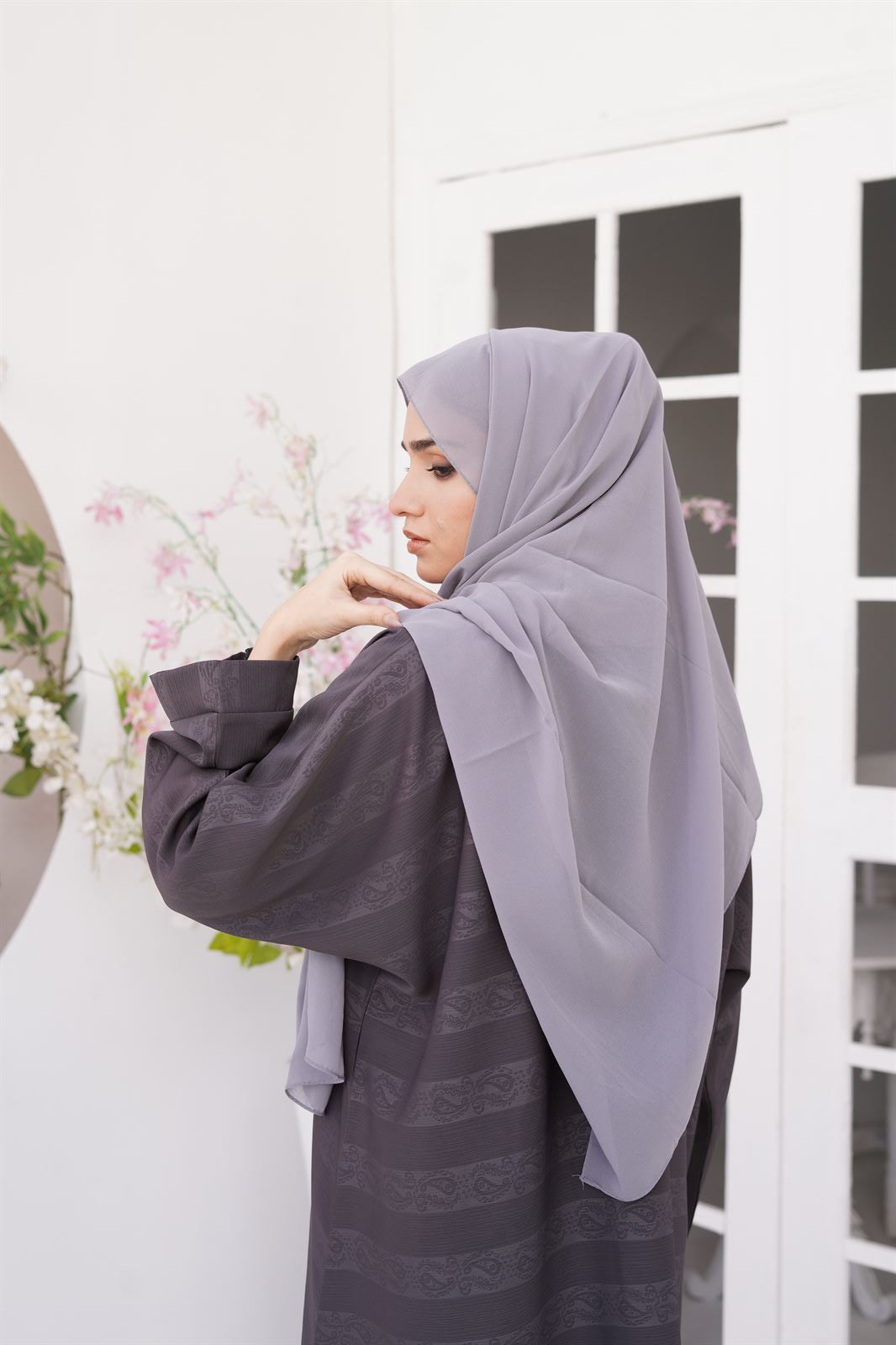 Zoom Emboss Gown Abaya In Charcoal Grey