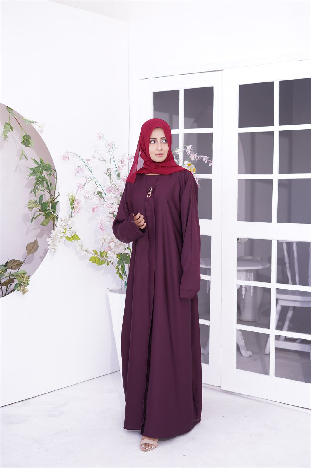 Amirah Abaya Online Shopping in Pakistan. Girl Wearing mauve Burqa made from premium nida fabric.