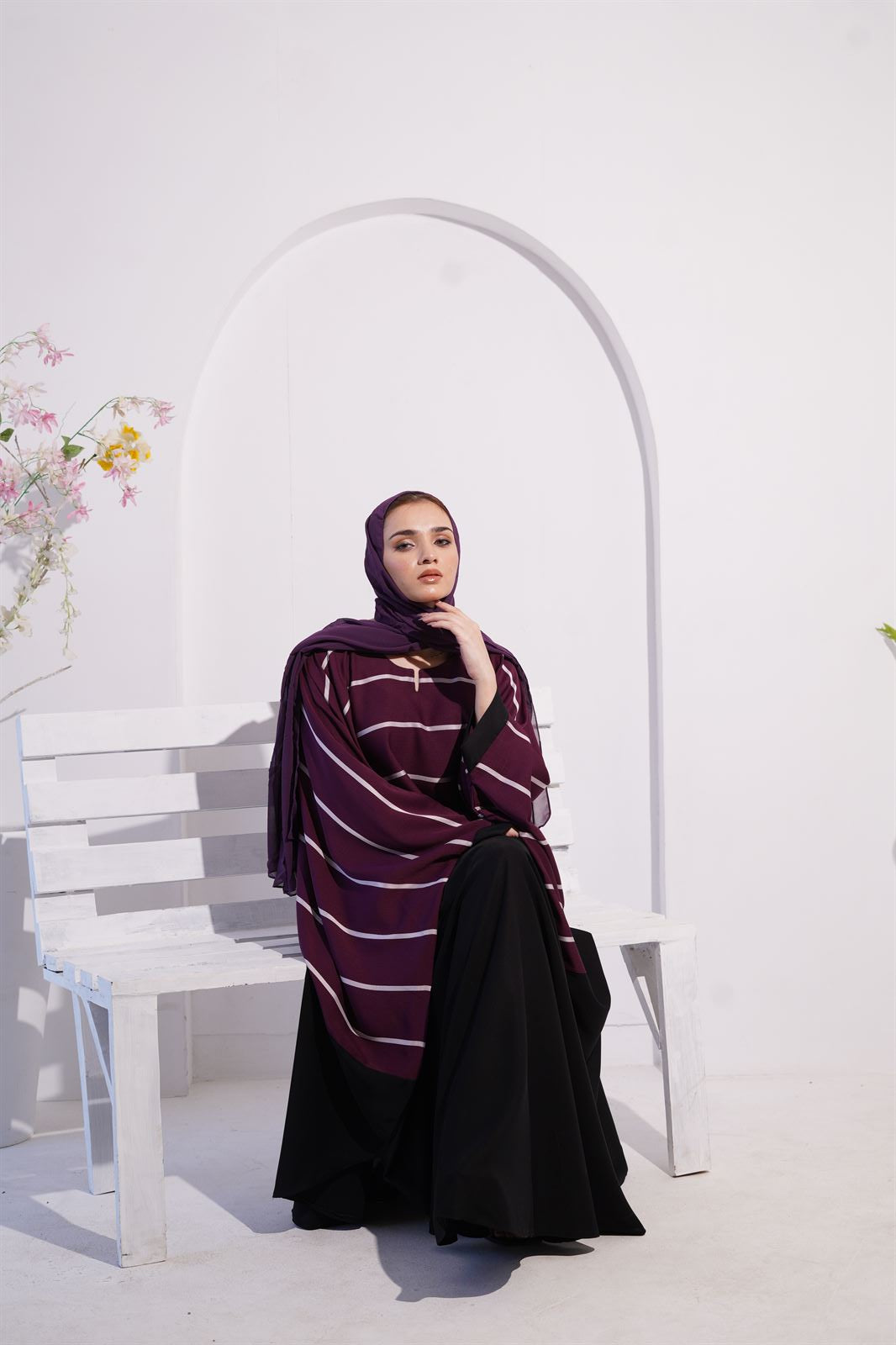 Zoom Line Jilbab Abaya In Eggplant