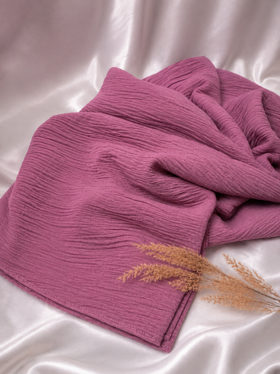 Crinkle Lawn Hijab in Dark Orchid