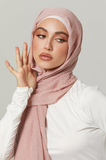 Crinkle Viscose Hijab in Nude Pink. Girl styling in Soft & Easy to Care Viscose.