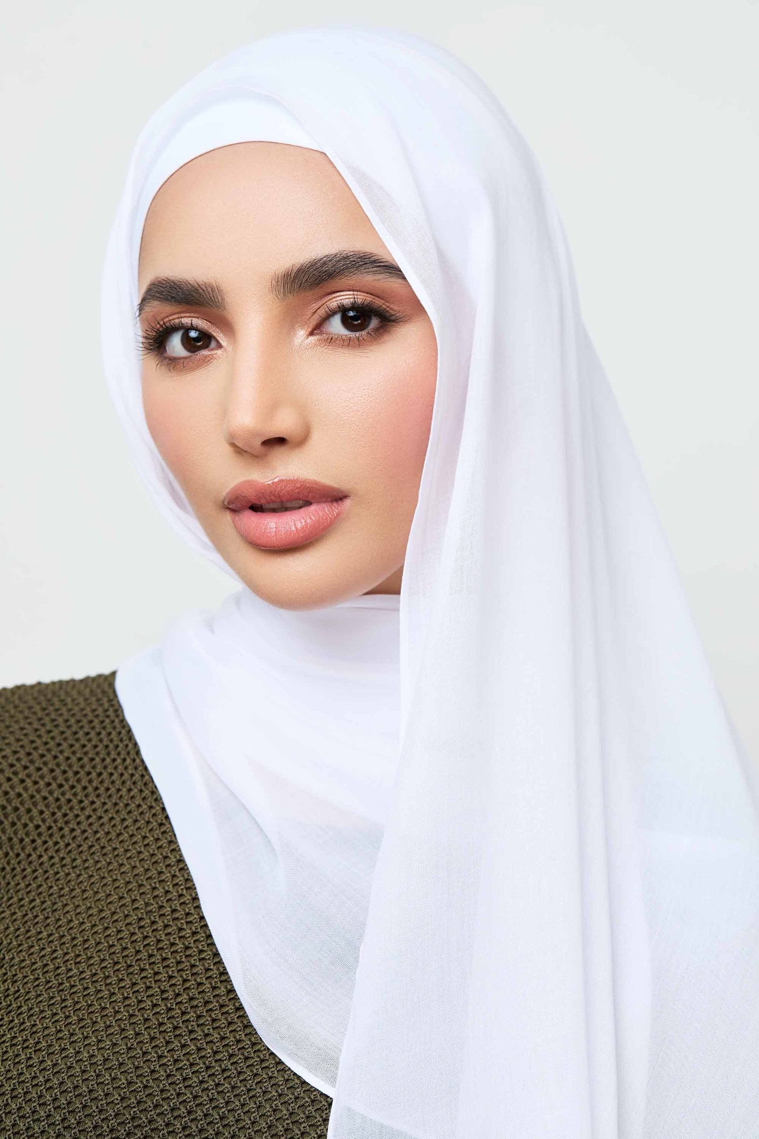 Modal Hijab - White